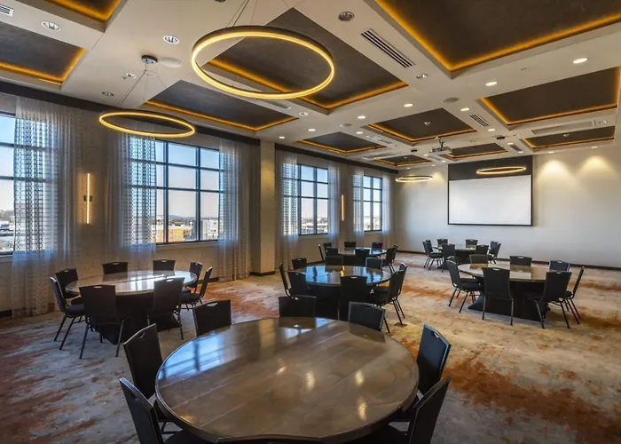 Hotel Indigo Dwtn - Entertainment Area By Ihg Tulsa