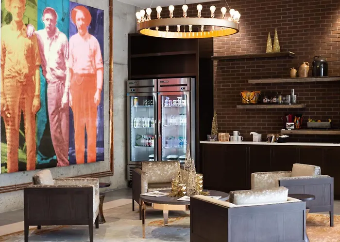 Hotel Indigo Dwtn - Entertainment Area By Ihg