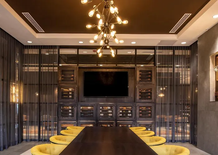 Indigo Dwtn - Entertainment Area By Ihg