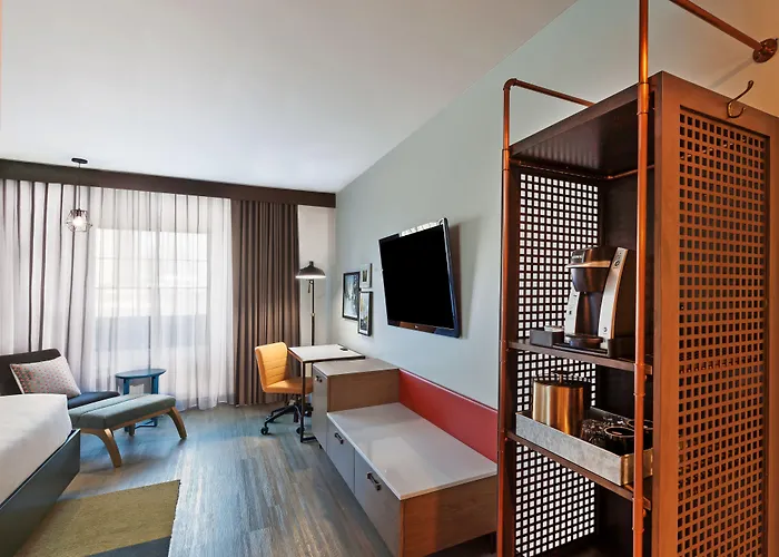 Hotel Indigo Dwtn - Entertainment Area By Ihg Tulsa