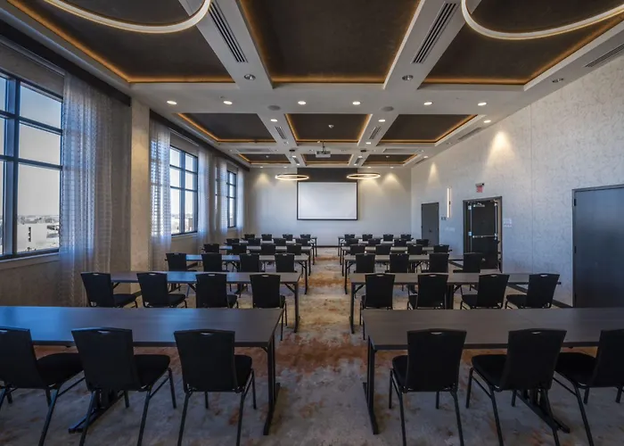 Indigo Dwtn - Entertainment Area By Ihg
